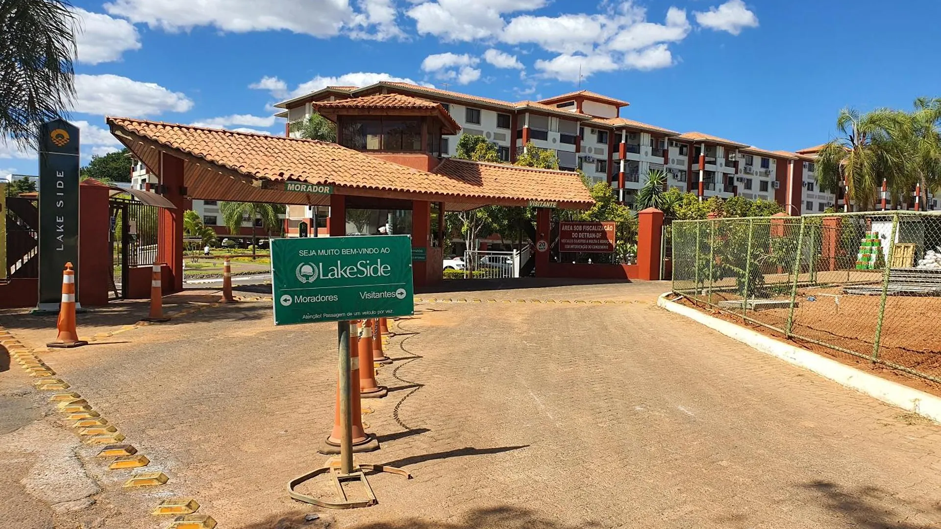 **** Hotel Lake Side Beira Do Lago - Piscina - Academia - Sauna- By Rei Dos Flats Brasilia Brazil