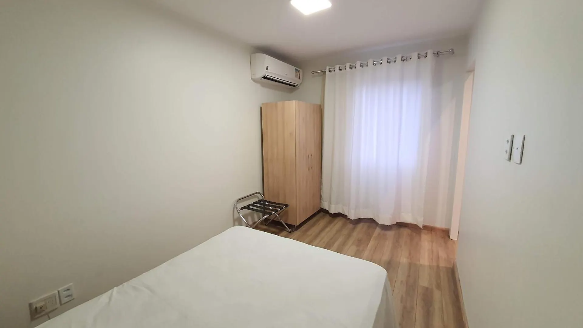 Hotel Lake Side Beira Do Lago - Piscina - Academia - Sauna- By Rei Dos Flats Brasilia
